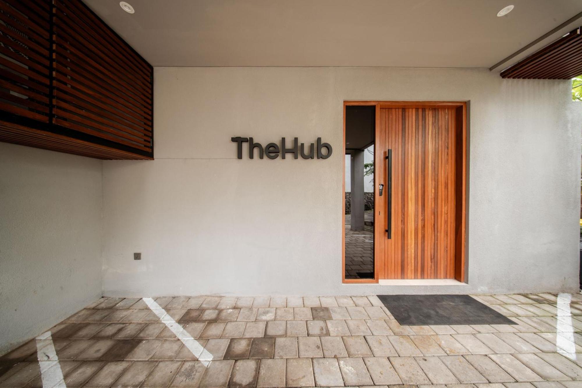 Thehub Pererenan Coworking, Pool And Rooftop Canggu Kültér fotó