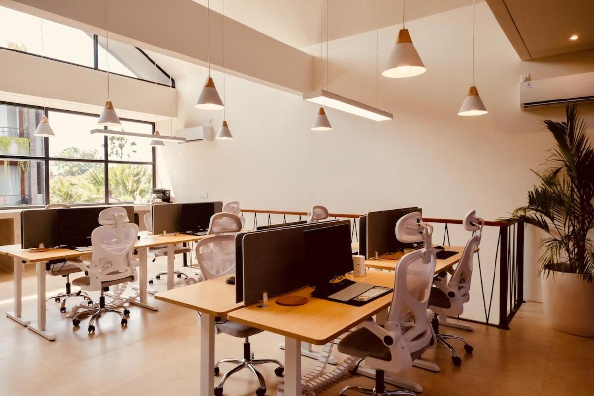 Thehub Pererenan Coworking, Pool And Rooftop Canggu Kültér fotó